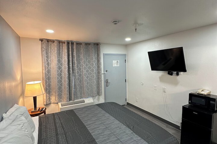 Room 30 of 71