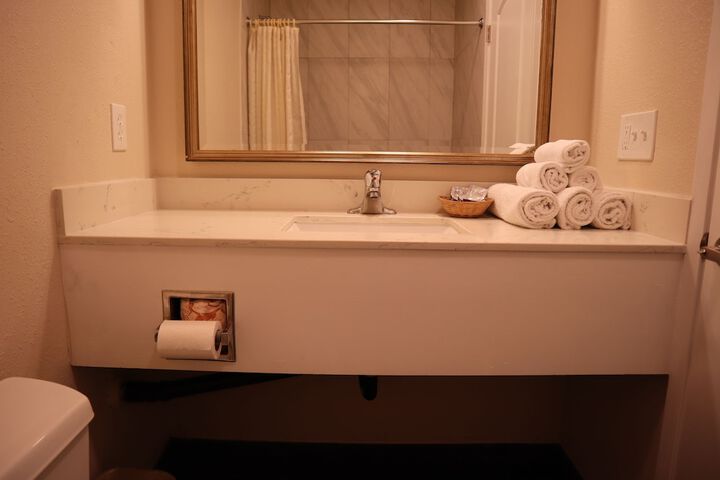 Room 18 of 20