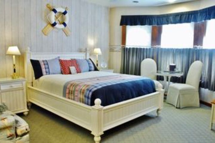 Arbor Hill Inn