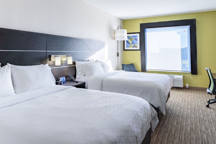 Holiday Inn Express Hotel & Suites Bastrop by IHG