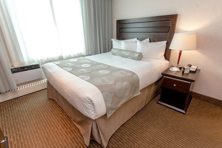 Room 27 of 47