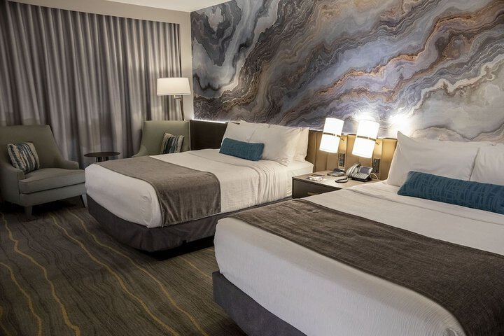 Room 5 of 32