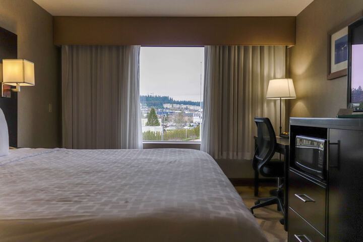 Room 28 of 67