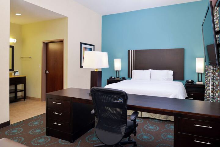 Room 8 of 26