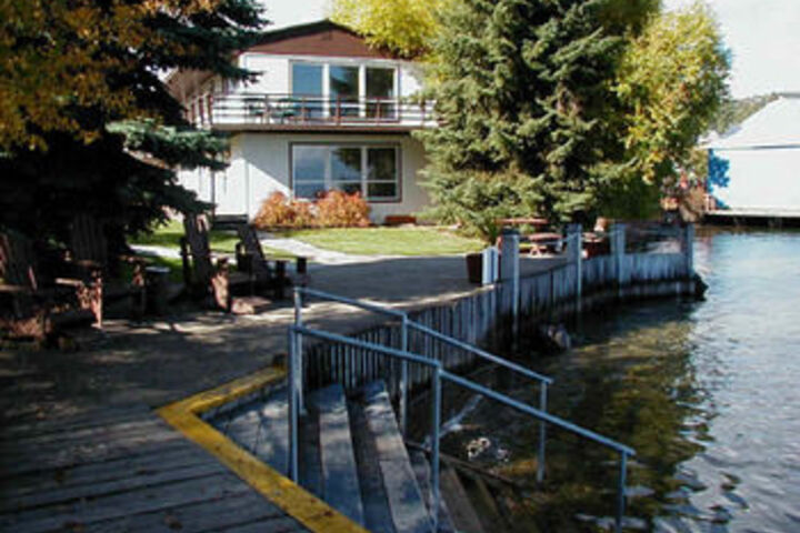 Edgewater Motel
