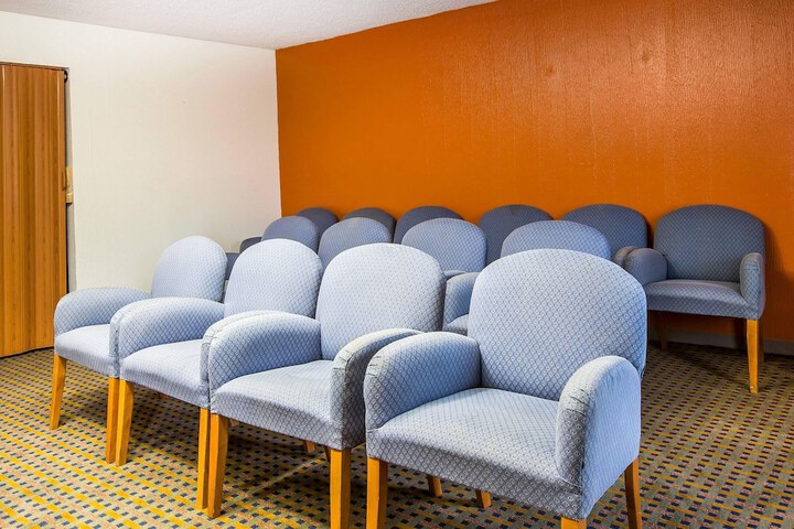 Rodeway Inn & Suites Carrollton