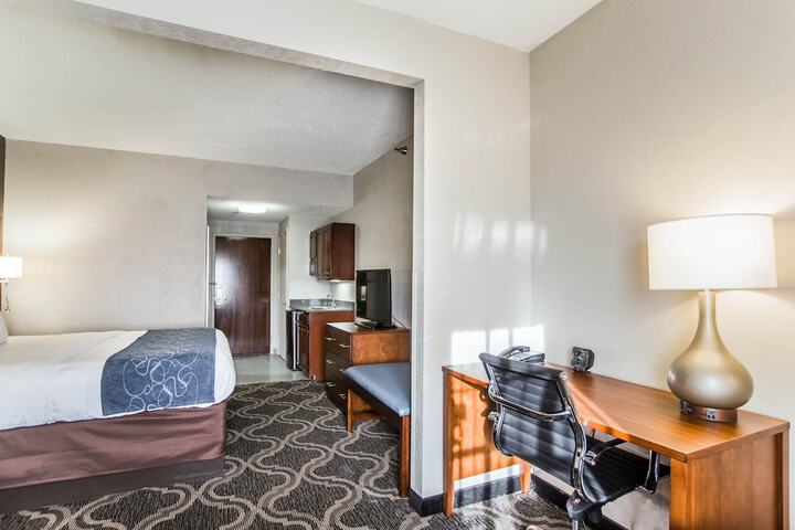 Room 21 of 49
