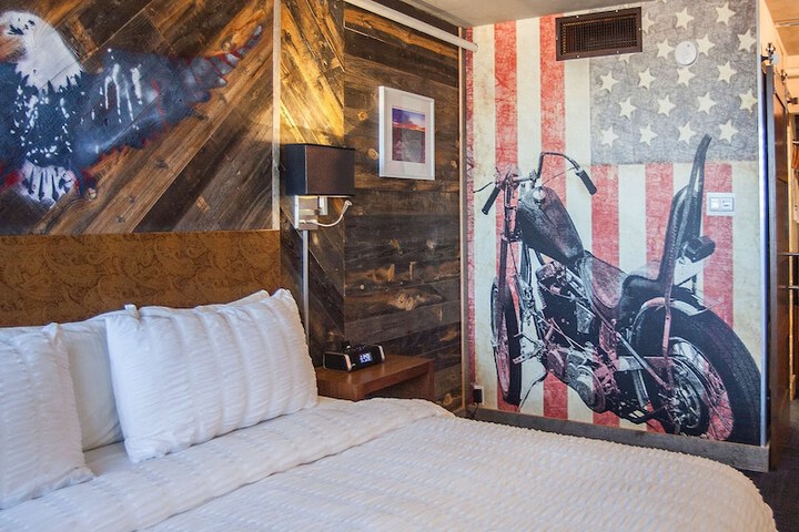 The Rushmore Hotel & Suites BW Premier Collection