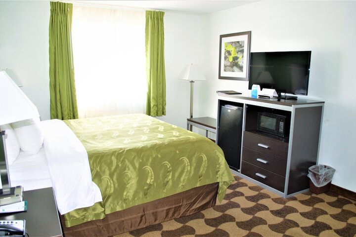 Room 11 of 46
