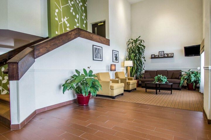Sleep Inn & Suites Niantic North