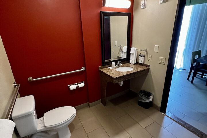 Room 28 of 52