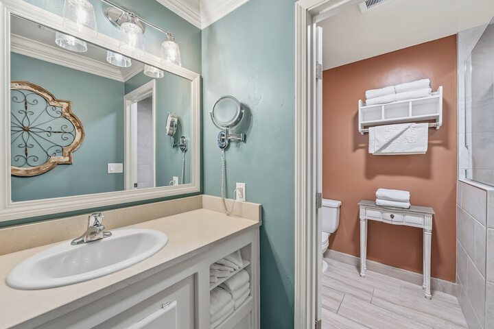 Cambria Pines Lodge