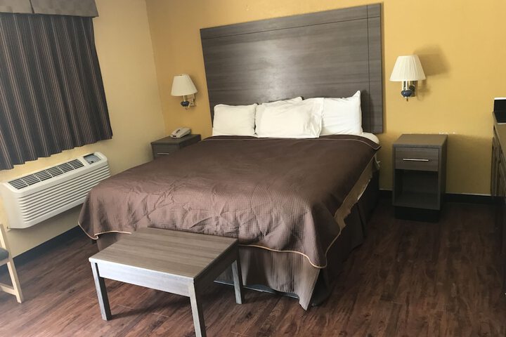 Room 35 of 42