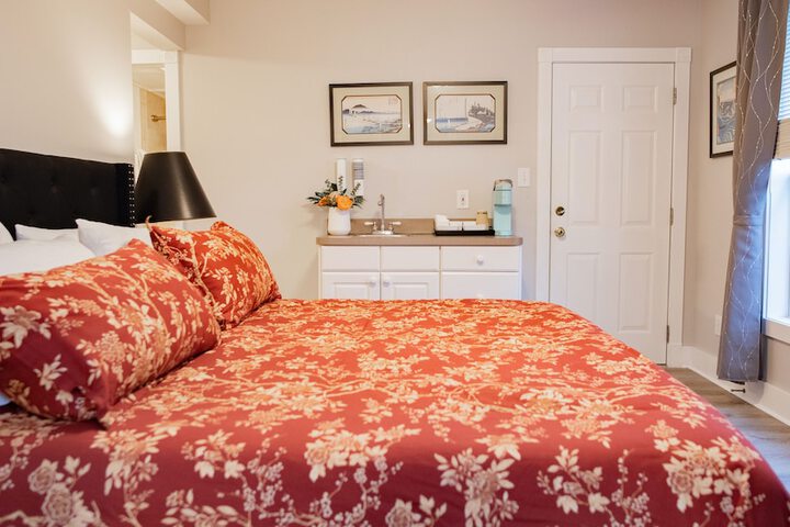 Room 92 of 143