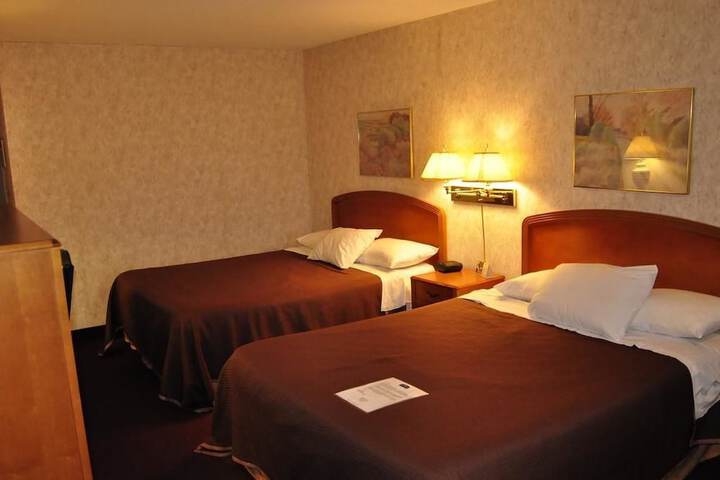 Room 13 of 40