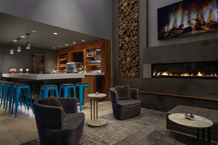 Hotel Interior 22 of 147