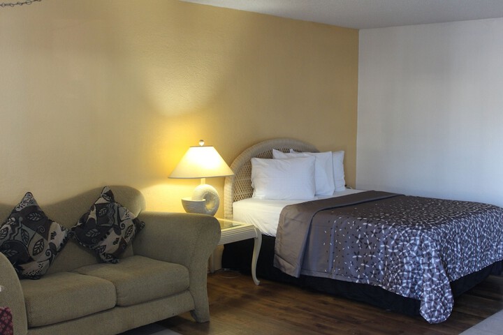 Room 15 of 36