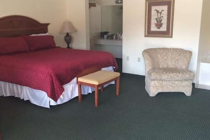 Hurricane Inn