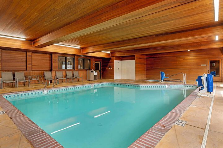 Pool 5 of 33
