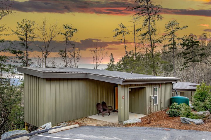 Pilot Cove Forest Lodging