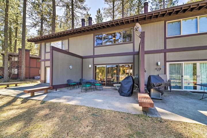 Quiet Home w / Graeagle Meadows Golf Course View!