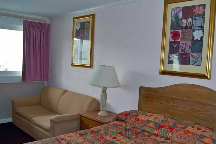 Room 16 of 29