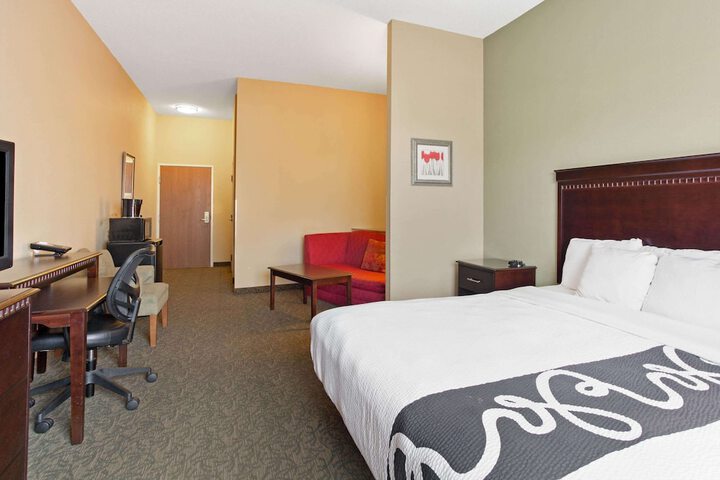 Room 32 of 42