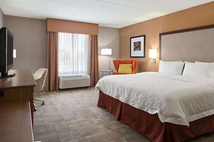 Room 15 of 32