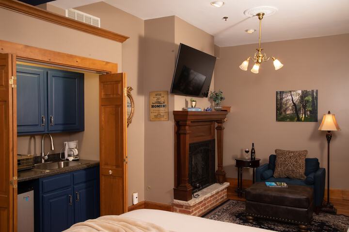 Room 32 of 70