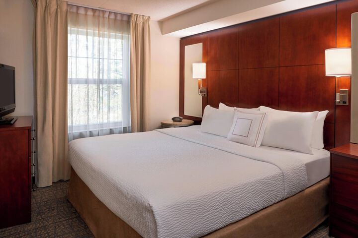 Room 32 of 41
