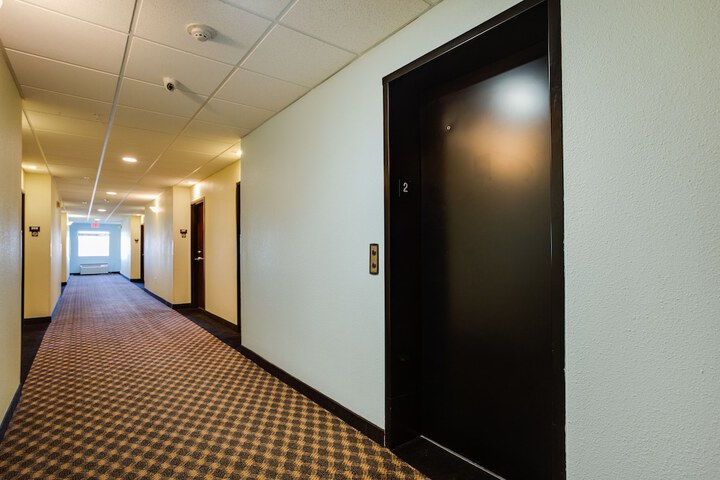 Hotel Interior 8 of 17
