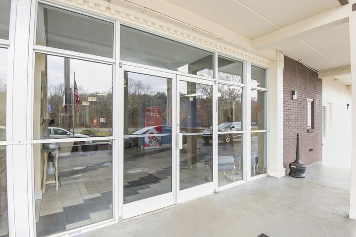 Travelers Inn & Suites Forest City
