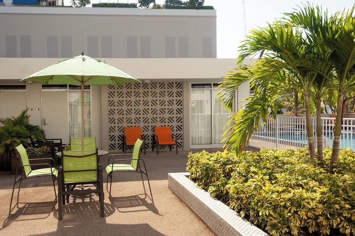 Courtyard Miami in Coral Gables by Marriott