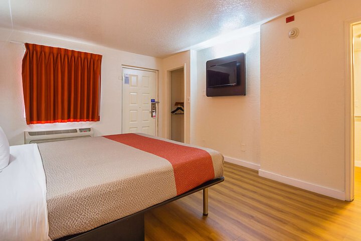 Motel 6 Garland TX - Northeast Dallas