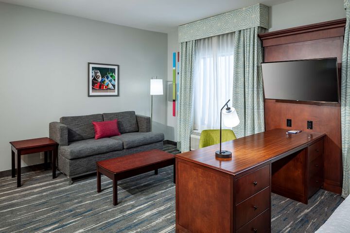 Room 32 of 52