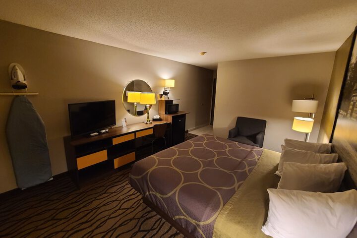 Room 15 of 20