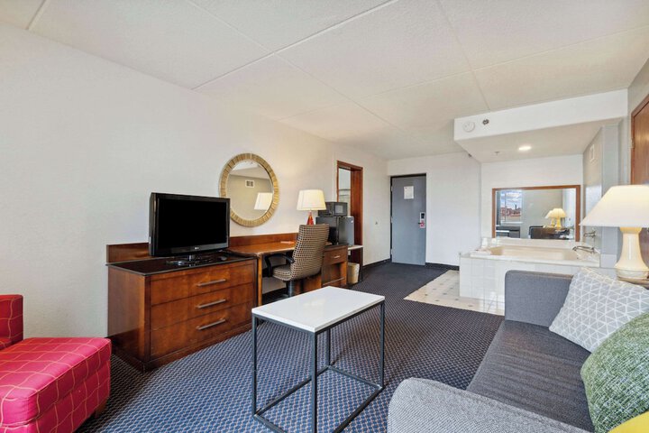 Room 21 of 31