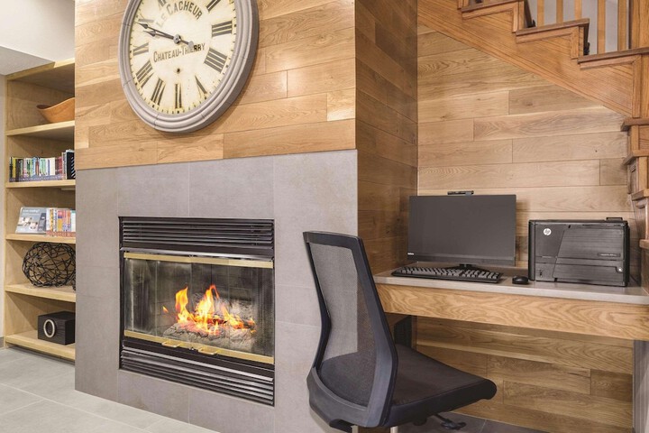 Country Inn & Suites by Radisson Big Flats (Elmira), NY