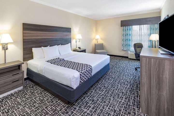 Room 15 of 60