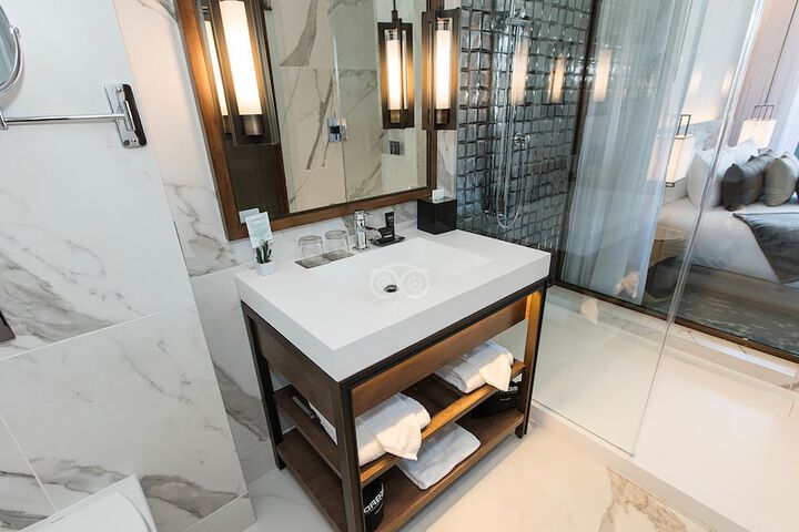 Dream Hollywood by Hyatt