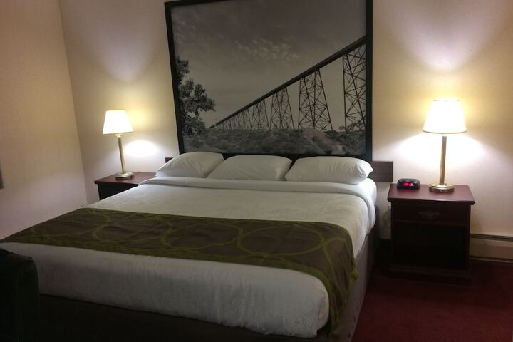 Room 40 of 96