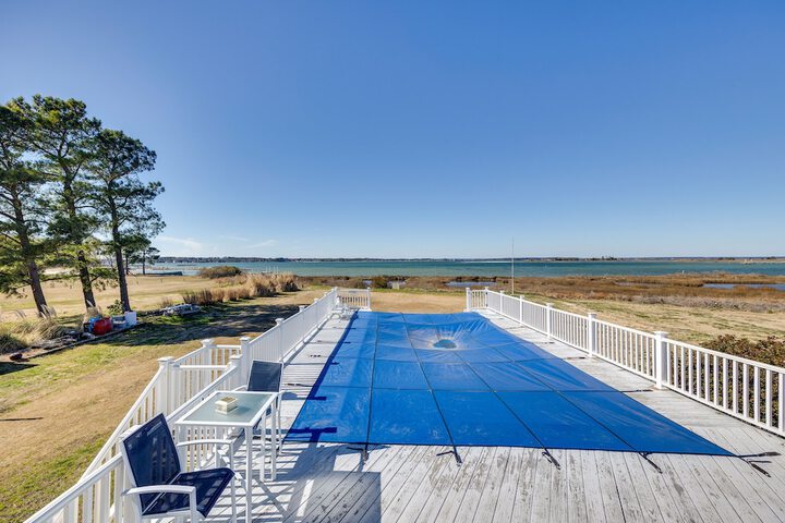 Welcoming Cottage w / Outdoor Pool & Water Views!