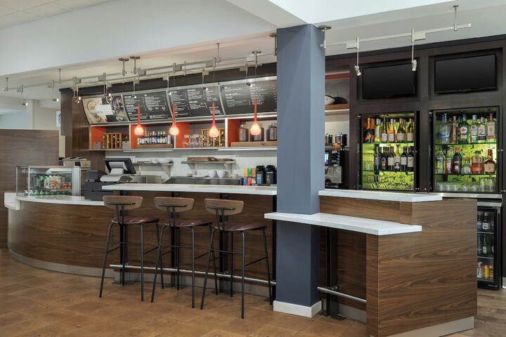 Courtyard by Marriott Dallas-Fort Worth / Bedford