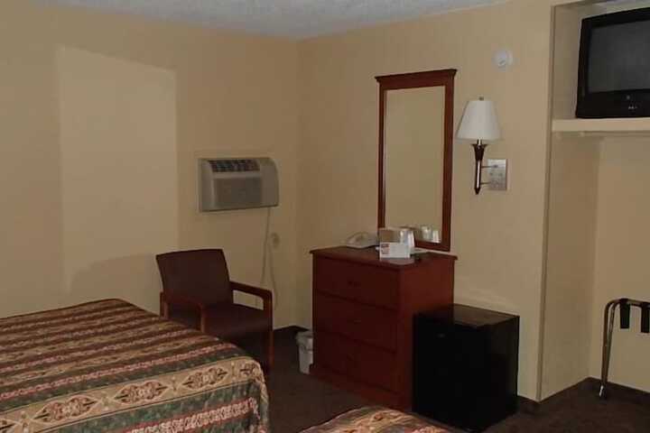 Room 9 of 26