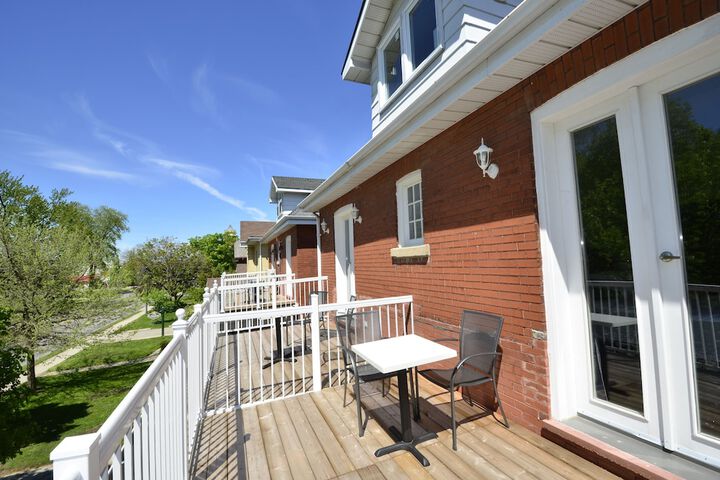 Terrace/Patio 32 of 33