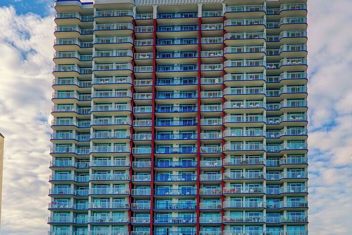 Hotel 3 of 64