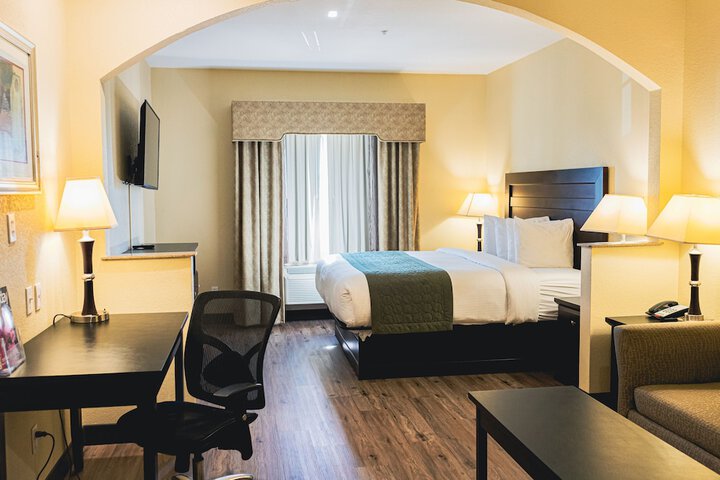 Room 15 of 24