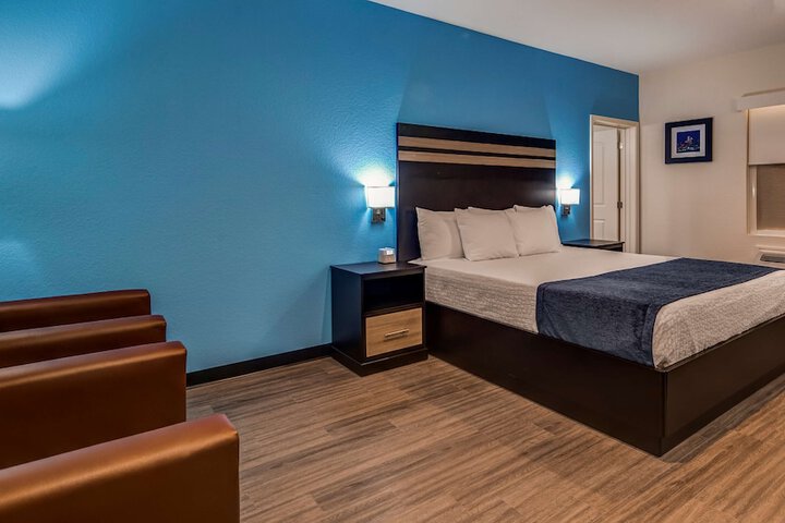 Room 21 of 30