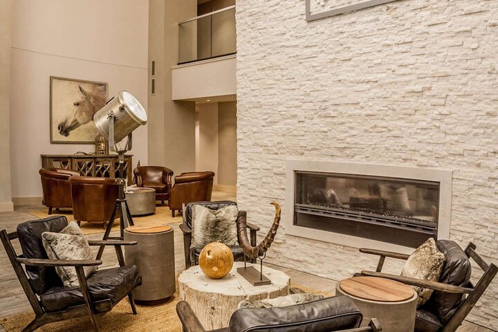 Hotel Renovo Des Moines UrbandaleTapestry Collection Hilton
