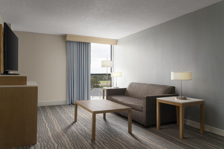 DoubleTree by Hilton Virginia Beach